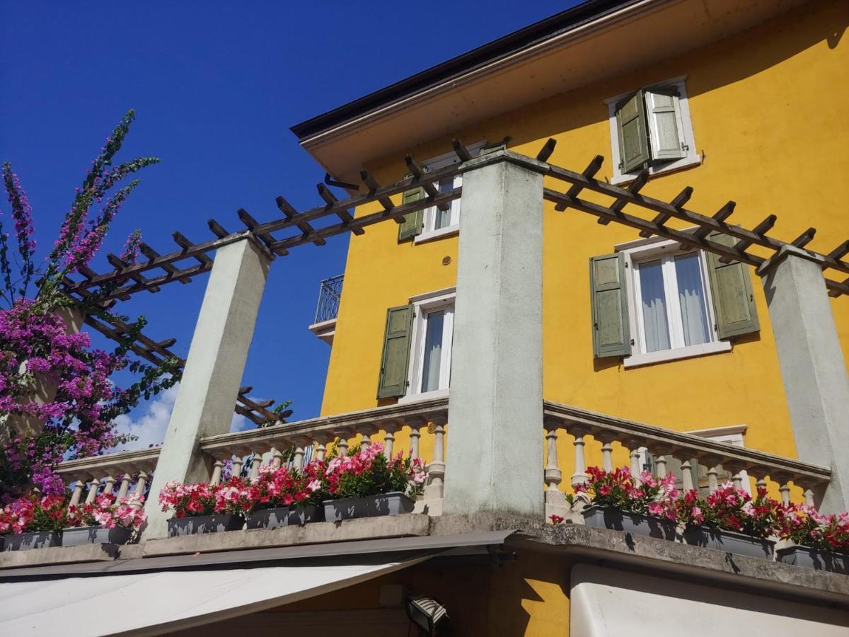 Appartamenti Baia Azzurra 3. Torbole Sul Garda Bagian luar foto
